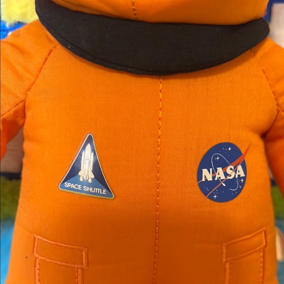 Authentic Nasa Kennedy Space Center Orange Astronaut Teddy Bear - Picture 4 of 17